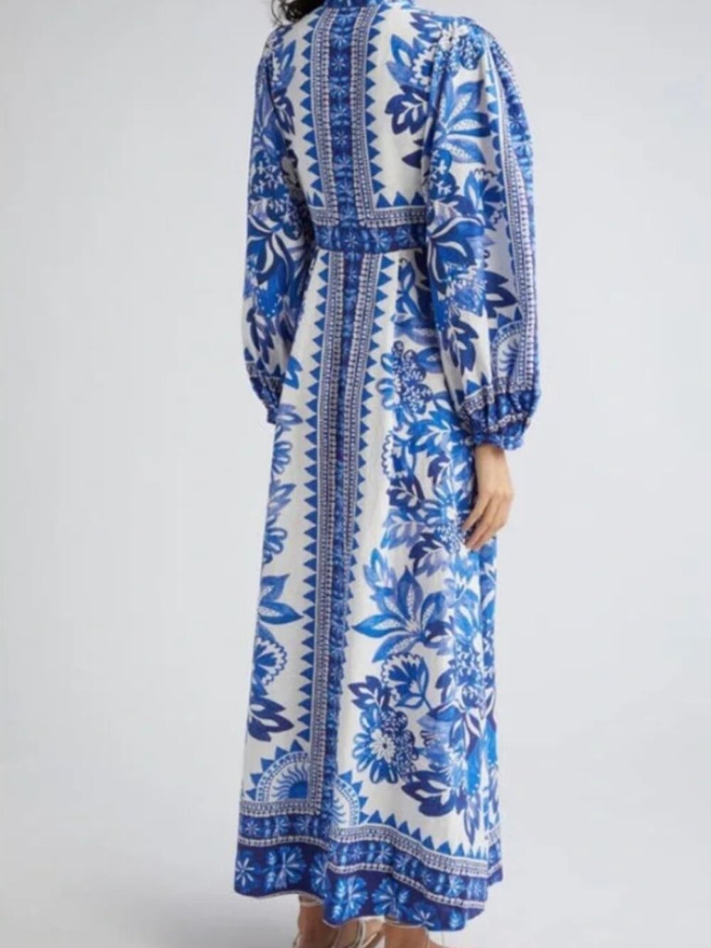 FARM Rio Flora Tapestry Maxi Dress NWT Size M Blue Off-White Linen - Picture 2 of 6